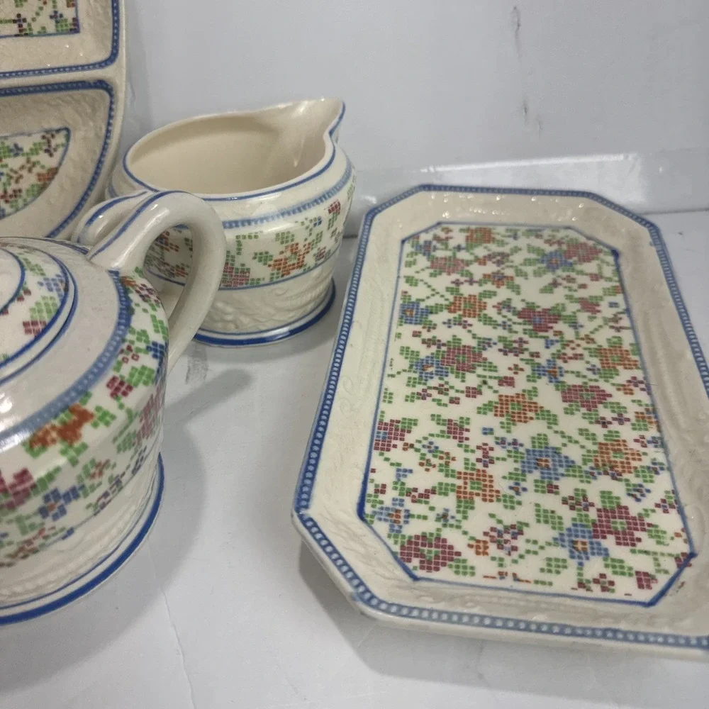 VTG Rare Circa 1930 Ceramic Japanese Floral Teapot Sugar And Milk Containers